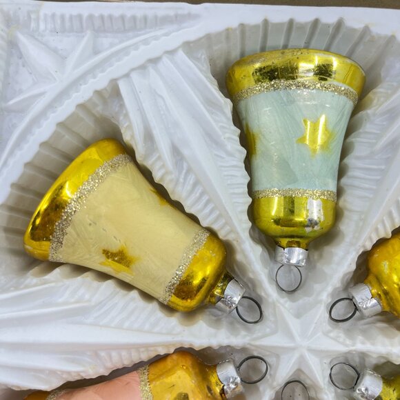 vintage 6 piece bell shaped glass christmas tree ornaments with glitter accents - Picture 4 of 10